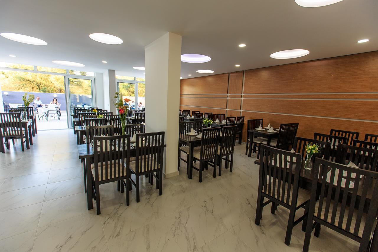 Scandinavian Hotel - Ulcinj Ulqin Exterior photo